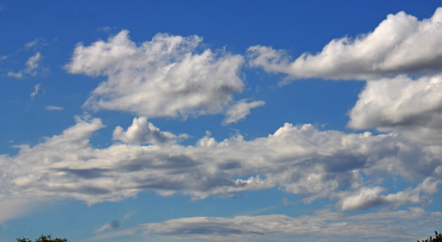 Quarta-feira terá sol com muitas nuvens e pode chover em Campo Grande